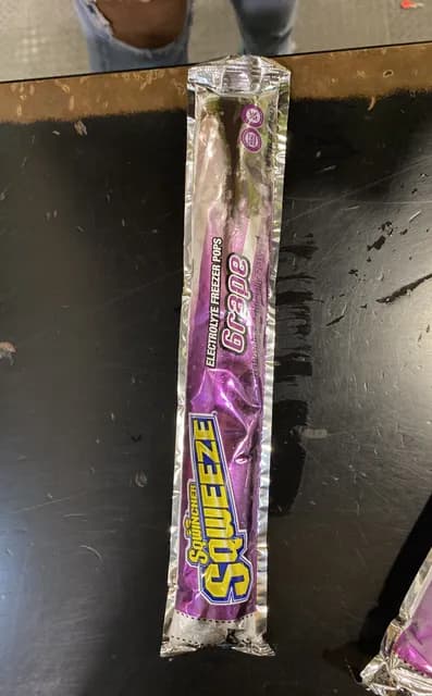Sqwincher Sqweeze Grape Electrolyte Freezer Pops