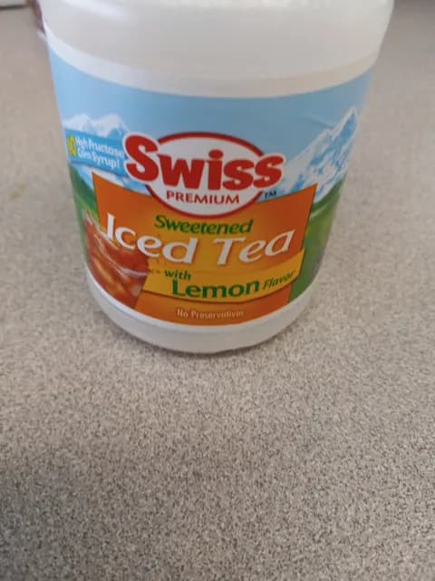 Swiss Premium Sweetened Iced Tea With Lemon