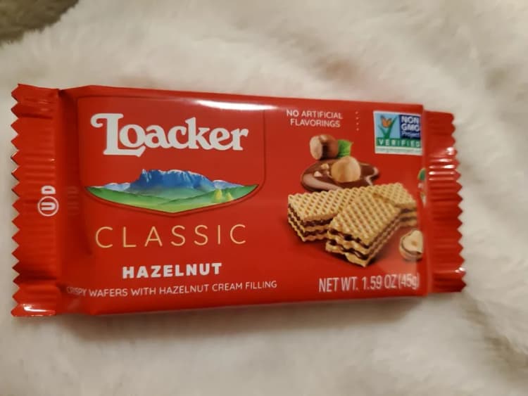 Loacker Classic Hazelnut Crispy Wafers
