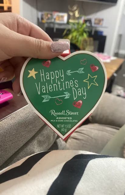 Russell Stover Happy Valentine'S Day Assorted Milk & Dark Chocolates
