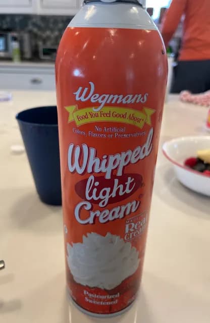 Wegmans Whipped Light Cream Pasteurized Sweetened