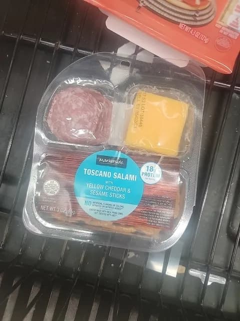 Marketside Toscano Salami With Yellow Cheddar & Sesame