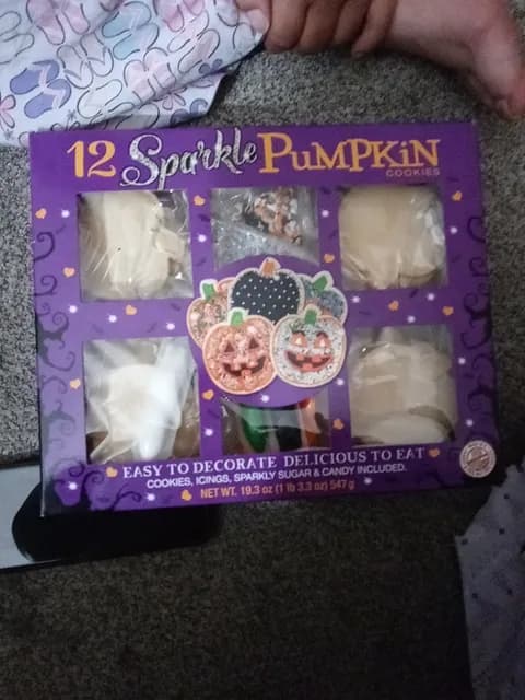 12 Sparkle Pumpkin Cookies