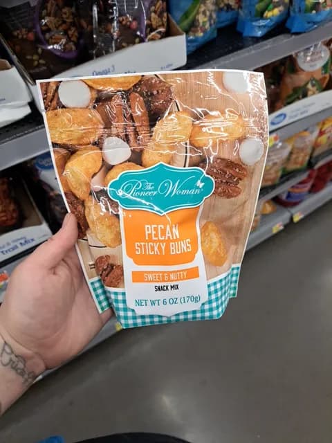 The Pioneer Woman Pecan Sticky Buns Sweet & Nutty Snack Mix