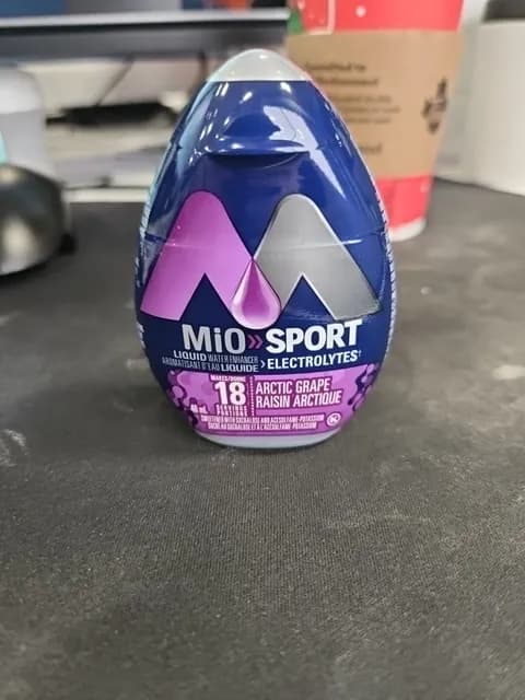 Mio Liquid Water Enhancer Sport Electrolytes Arctic Grape