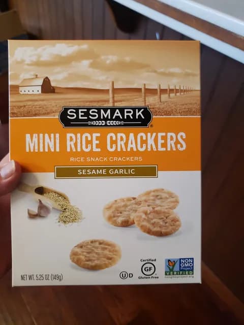 Sesmark Mini Rice Crackers Sesame Garlic
