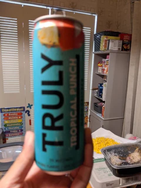 Hard Seltzer Truly Tropical Punch
