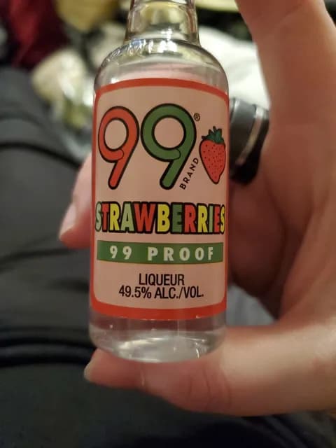 99 Strawberries Liqueur