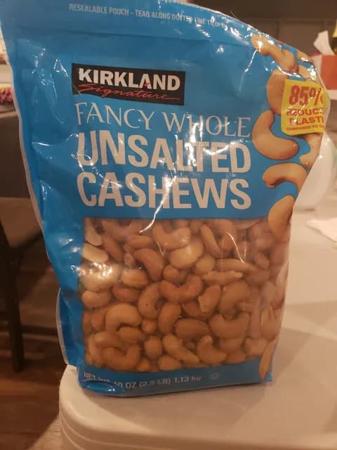 Kirkland Signature Fancy Whole Unsalted Cashews