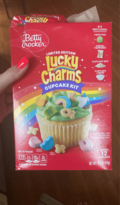 Betty Crocker Limited Edition Lucky Charms Cupcake Kit