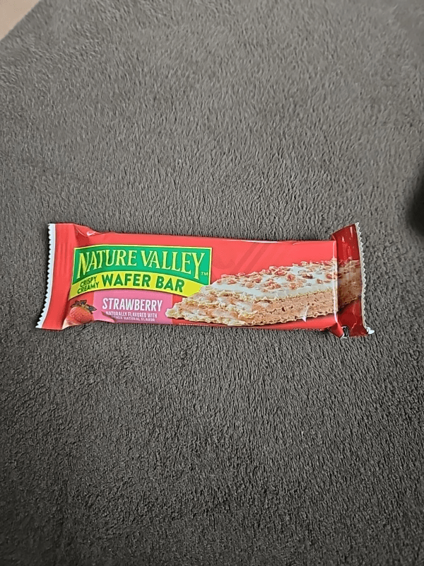 Nature Valley Crispy Creamy Wafer Bar Strawberry