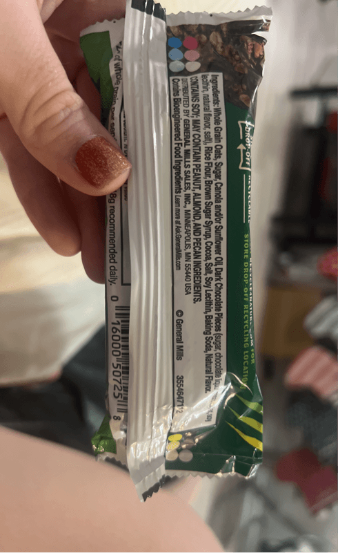 Nature Valley Crunchy Oats 'N Dark Chocolate Granola Bar