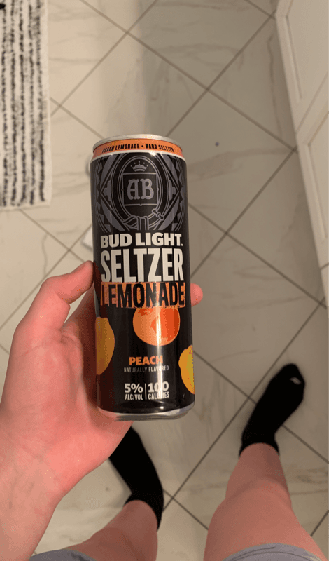 Bud Light Seltzer Lemonade Peach Flavored