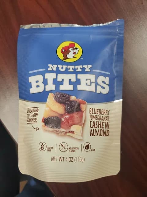 Buc-Ee'S Blueberry Pomegranate Cashew Almond Nutty Bites