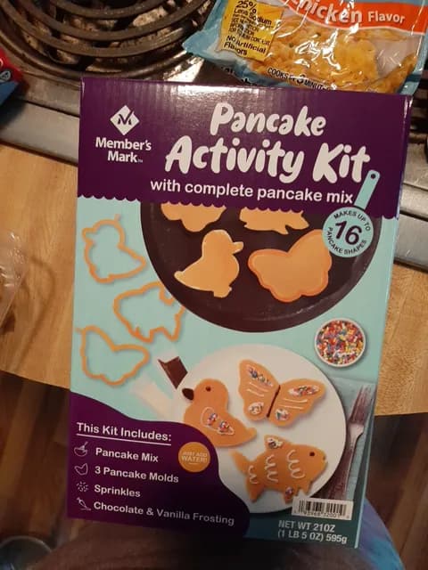 Member'S Mark Pancake Activity Kit With Complete Pancake Mix