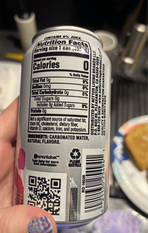 Signature Select Seltzer Water, Raspberry Flavored