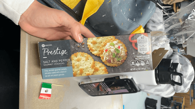 Se Grocers Prestige Salt And Pepper Gourmet Crackers