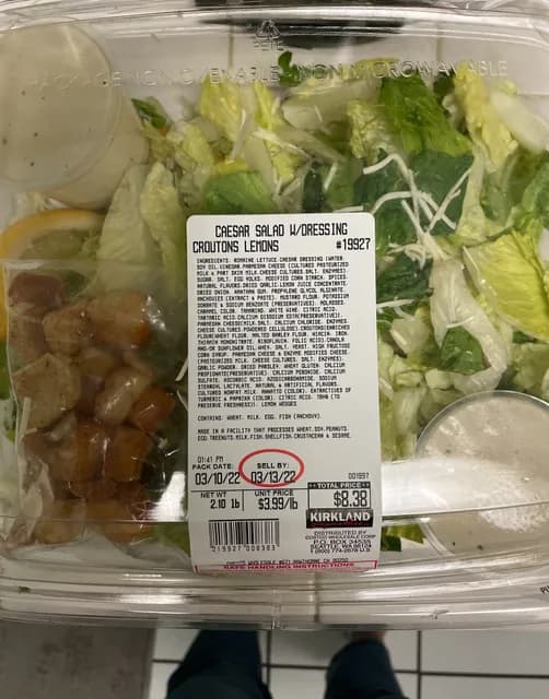 Kirkland Signature Caesar Salad W/Dressing Croutons Lemons