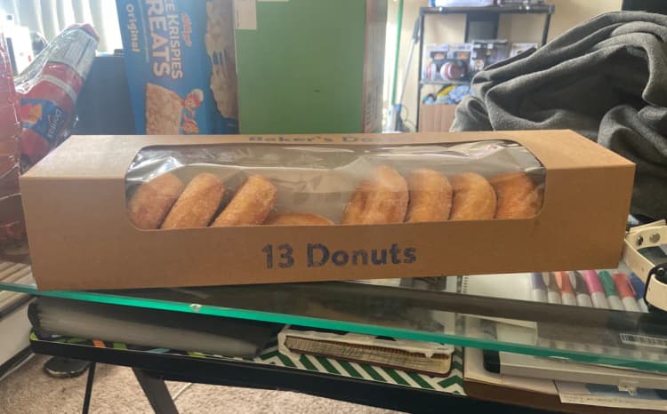 Freshness Guaranteed Baker'S Dozen Sugar Topped 13 Donuts