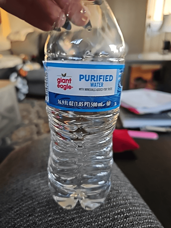 Giant Eagle Purified Water With Minerals Added For Taste