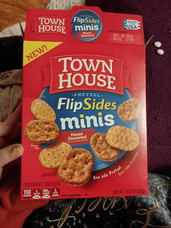 Town House Flipsides Minis House Seasoned Crackers
