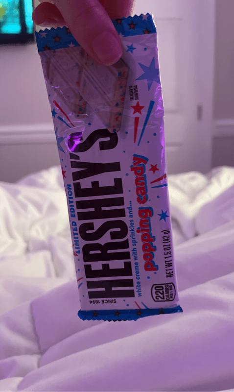 Hershey'S White Creme With Sprinkles And Popping Candy Limited Edition