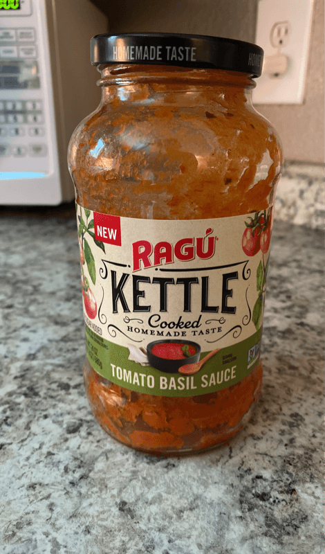 Ragu Kettle Cooked Homemade Style Tomato Basil Sauce