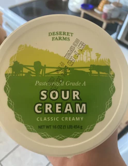 Deseret Farms Pasteurized Grade A Sour Cream