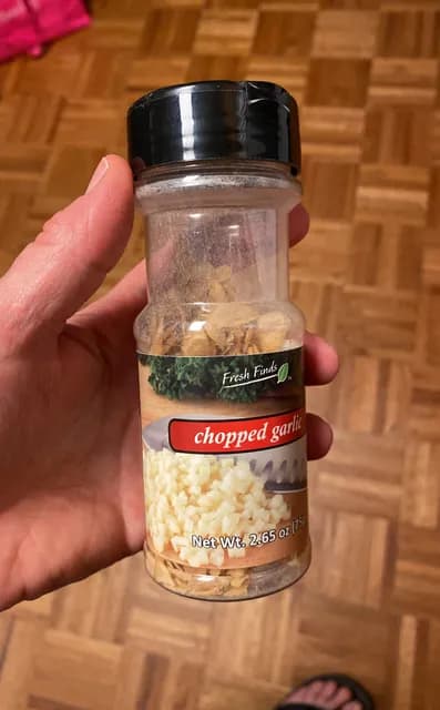 Fresh Finds Chopped Garlic