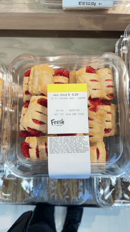Fresh From Meijer Strudel Bite Cherry