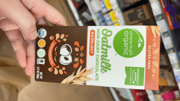 Simple Truth Organic Oatmilk Non-Dairy Chocolate Hazelnut