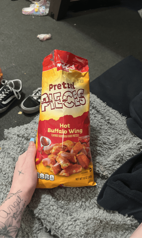 Weis Markets Hot Buffalo Wing Pretzel