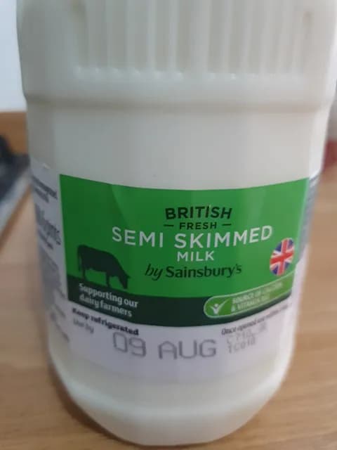 Sainsbury'S British Fresh Semi Skimmed Milk