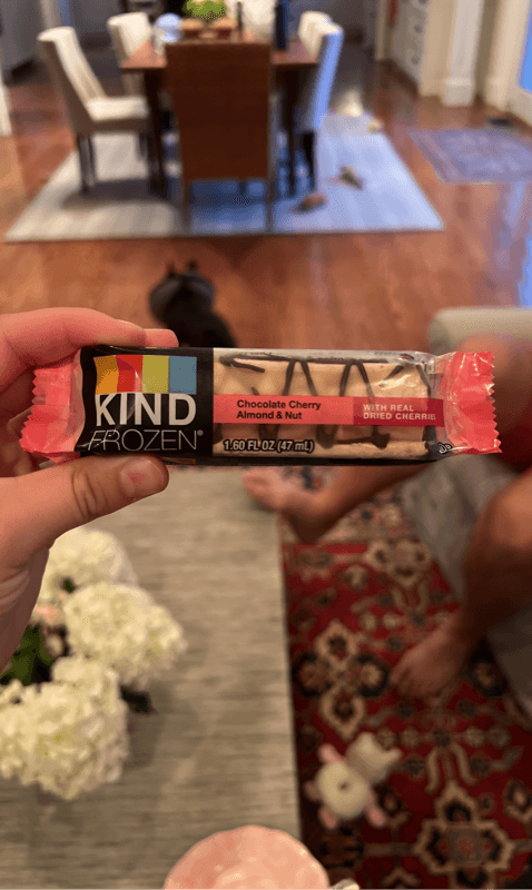 Kind  Chocolate Cherry Almond & Nut