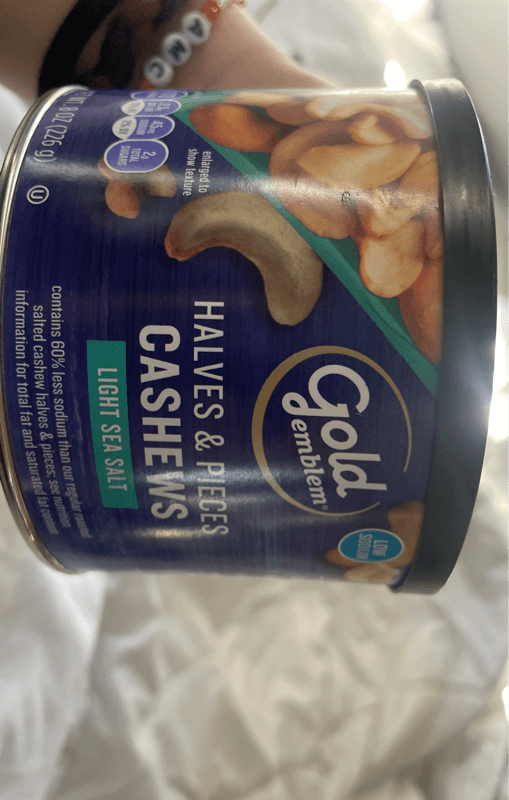 Gold Emblem Low Sodium Halves & Pieces Cashews Light Sea Salt