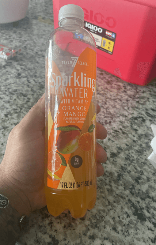 7-Select Sparkling Water Orange Mango