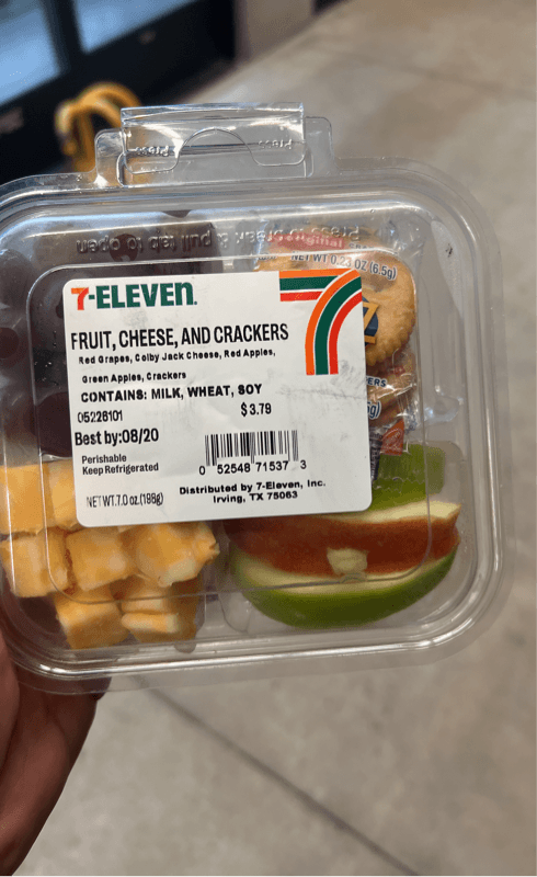 7-Eleven Fruit, Cheese, And Crackers