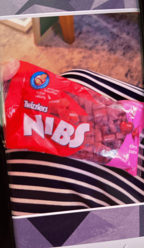 Twizzlers Nibs Cherry Candy