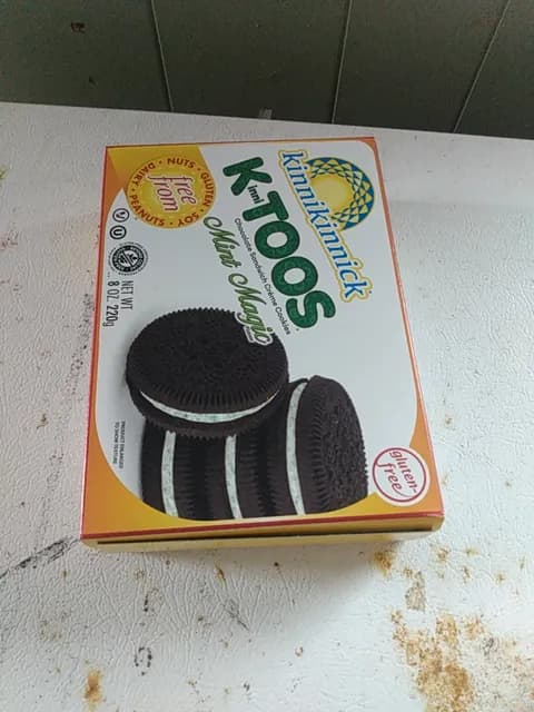Kinnikinnick Kinnitoos Mint Magic Chocolate Sandwich Creme Cookies