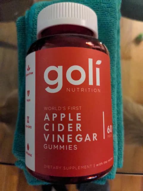 Goli Nutrition Apple Cider Vinegar Gummies, Gluten-Free