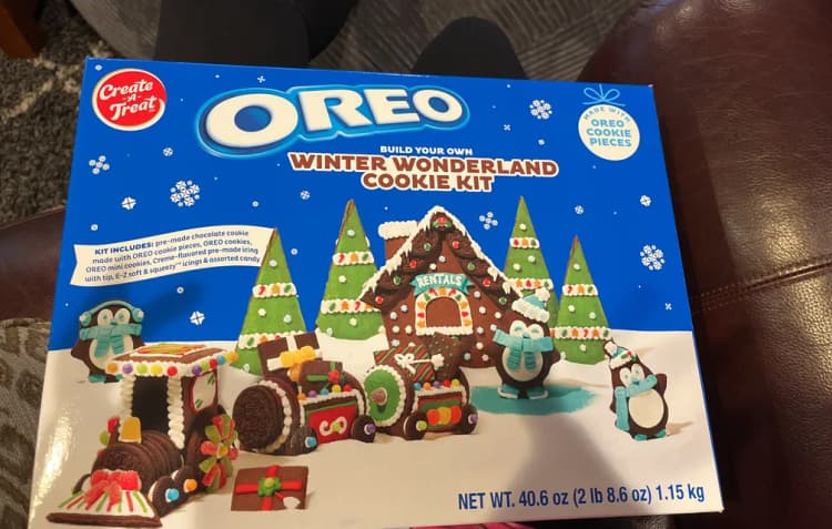 Oreo Winter Wonderland Cookie Kit