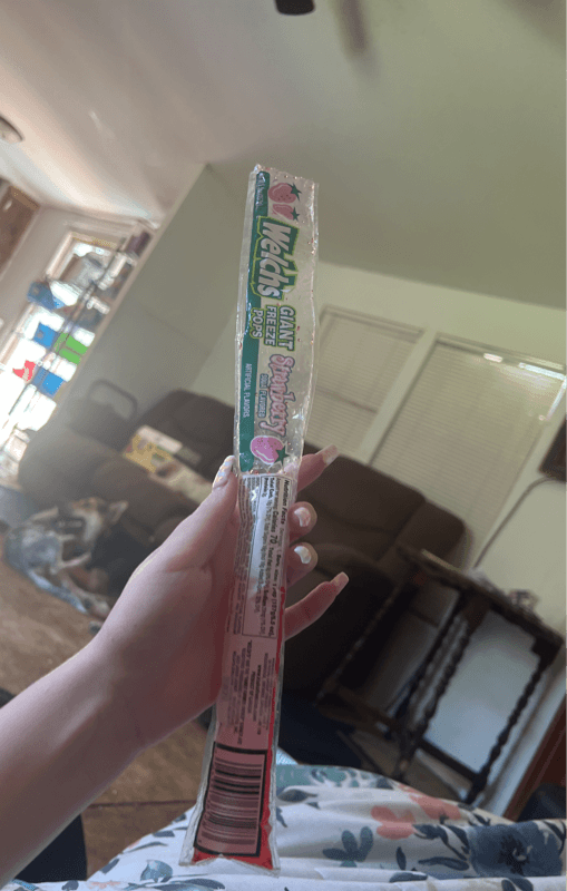 Welch'S Giant Freeze Pops Strawberry Soda Flavored