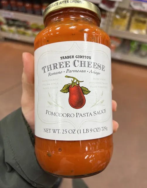 Is it Pescatarian? Trader Giotto's Three Cheese Pomodoro Pasta Sauce