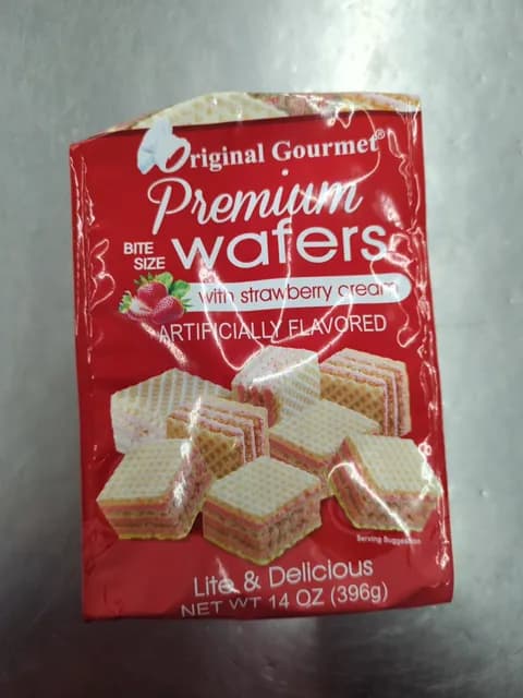 Original Gourmet Premium Waters With Strawberry Cream