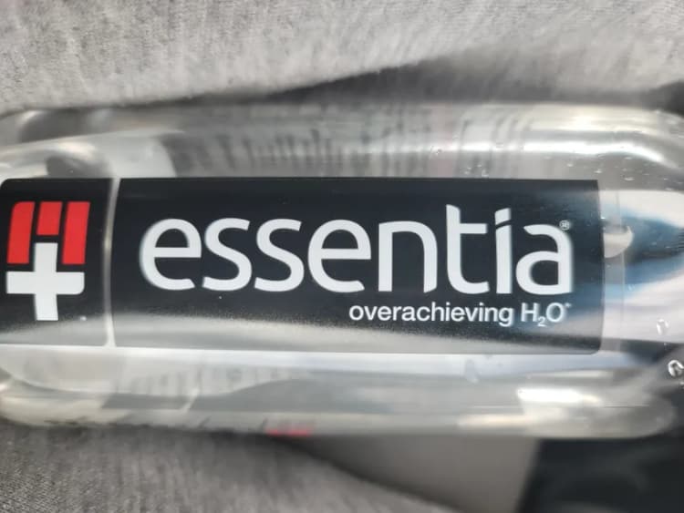 Essentia Overachieving H2O