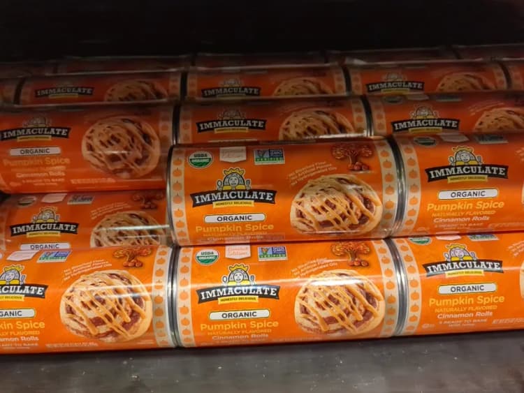 Immaculate Pumpkin Spice Naturally Flavored Cinnamon Rolls, Organic
