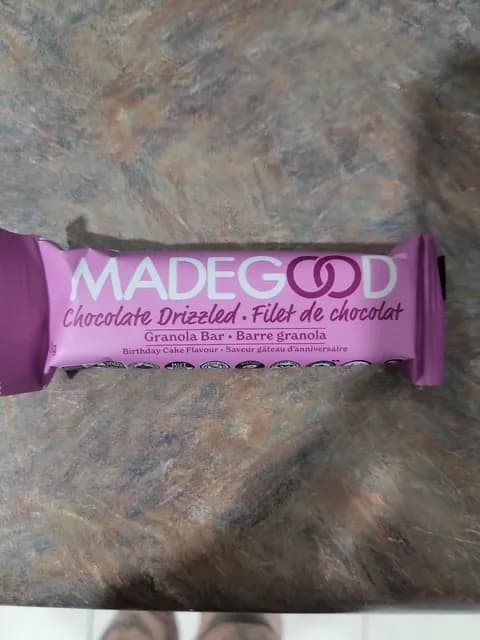 Madegood Chocolate Drizzled Granola Bar Birthday Cake Flavour