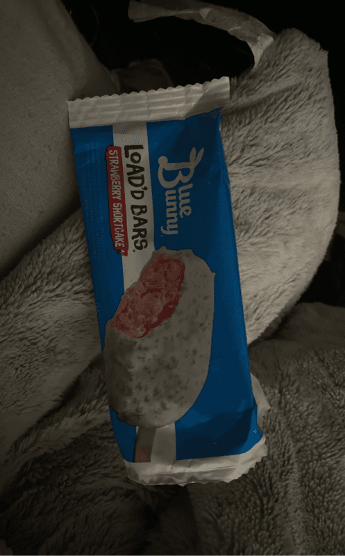 Blue Bunny Load'D Bars Strawberry Shortcake