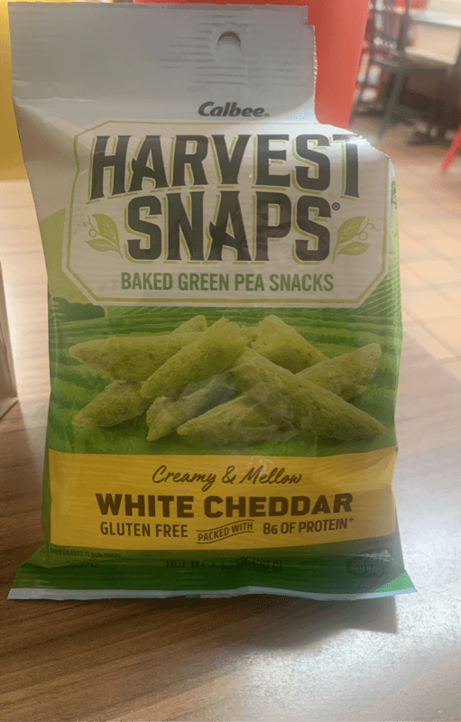 Calbee Harvest Snaps Creamy & Mellow White Cheddar Baked Green Pea Snacks