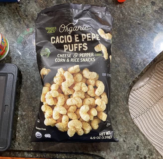Trader Joe's Organic Cheese & Pepper Cacio E Pepe Puffs
